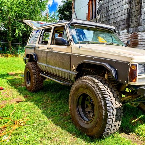 99 jeep xj fender flares.